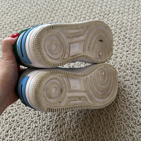 AF1 - Picture 4 of 5